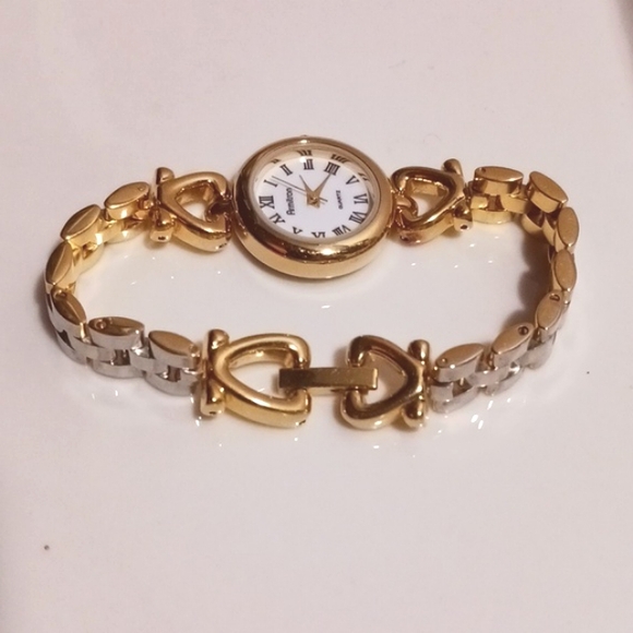 Beautiful! ARMITRON ⚜️ Women's Watch Gold & Silver Reversible Bracelet Band ⚜️ - Picture 9 of 11